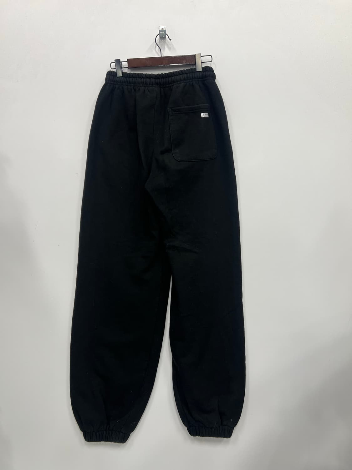 SCULPTOR 블랙 조거 팬츠 상품이미지3