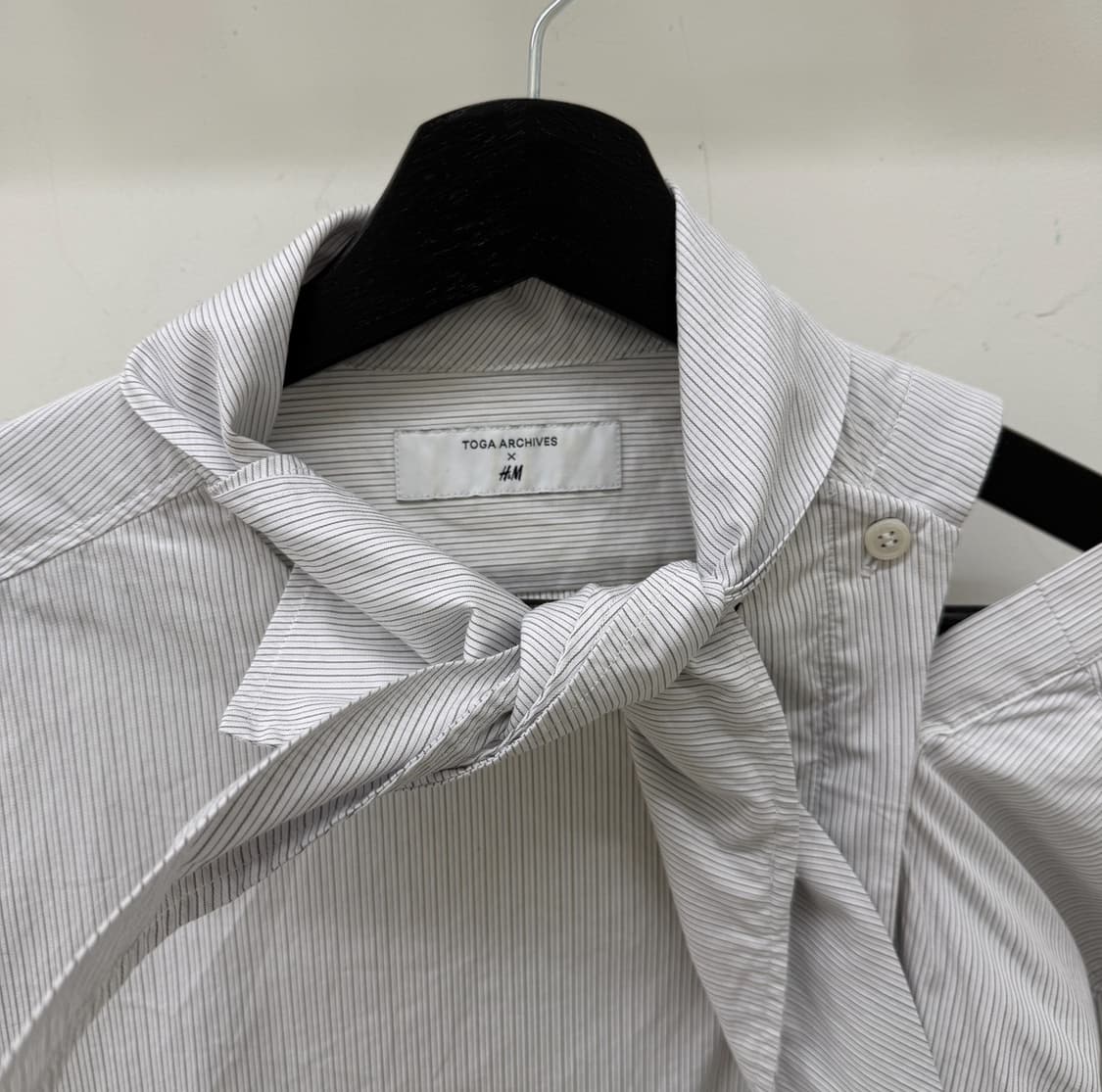 토가 x H&M 스카프 셔츠 상품이미지2