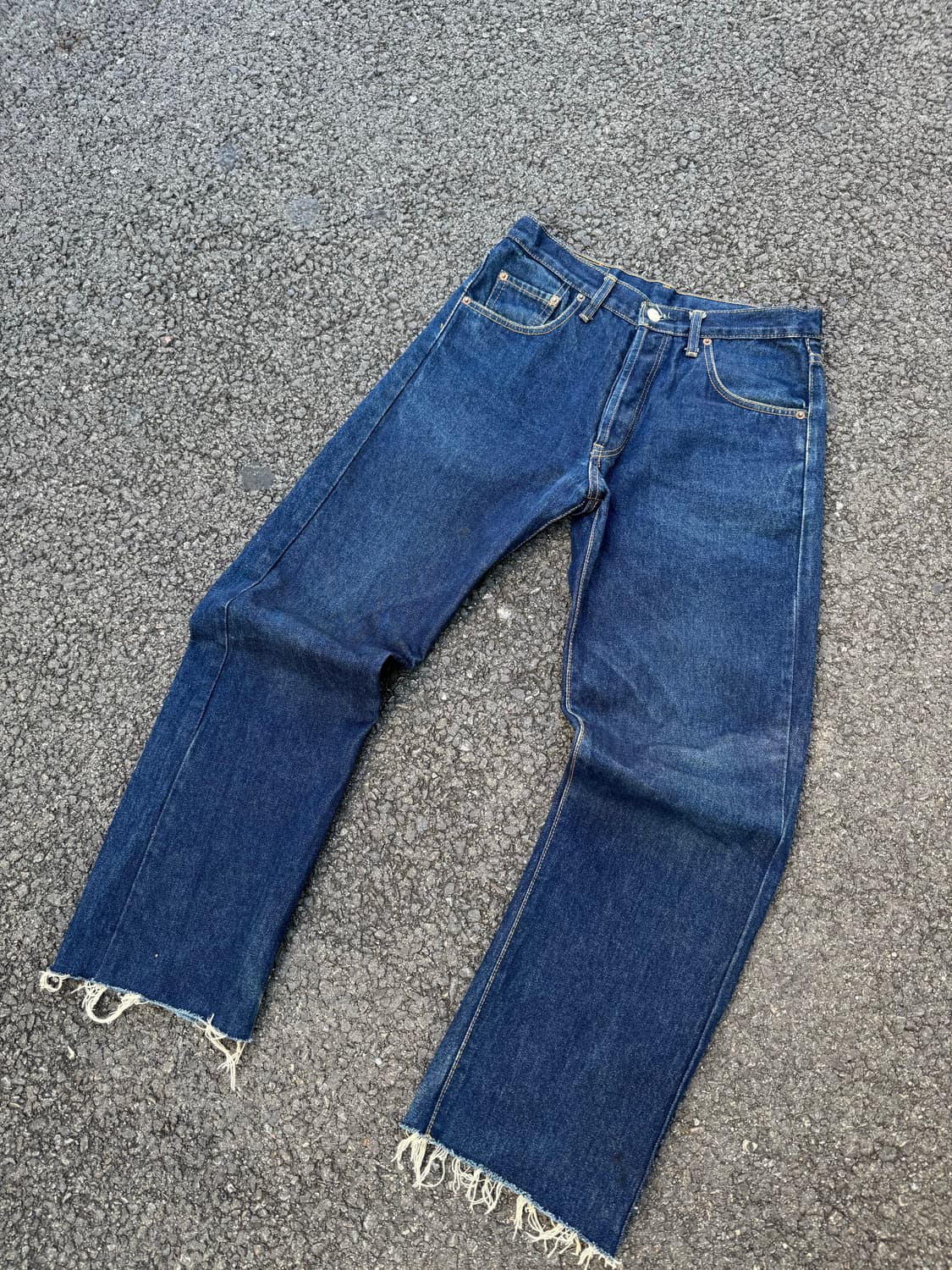 90‘s Levi’s 빈티지 501 인디고 컬러 컷팅 데님팬츠 상품이미지1