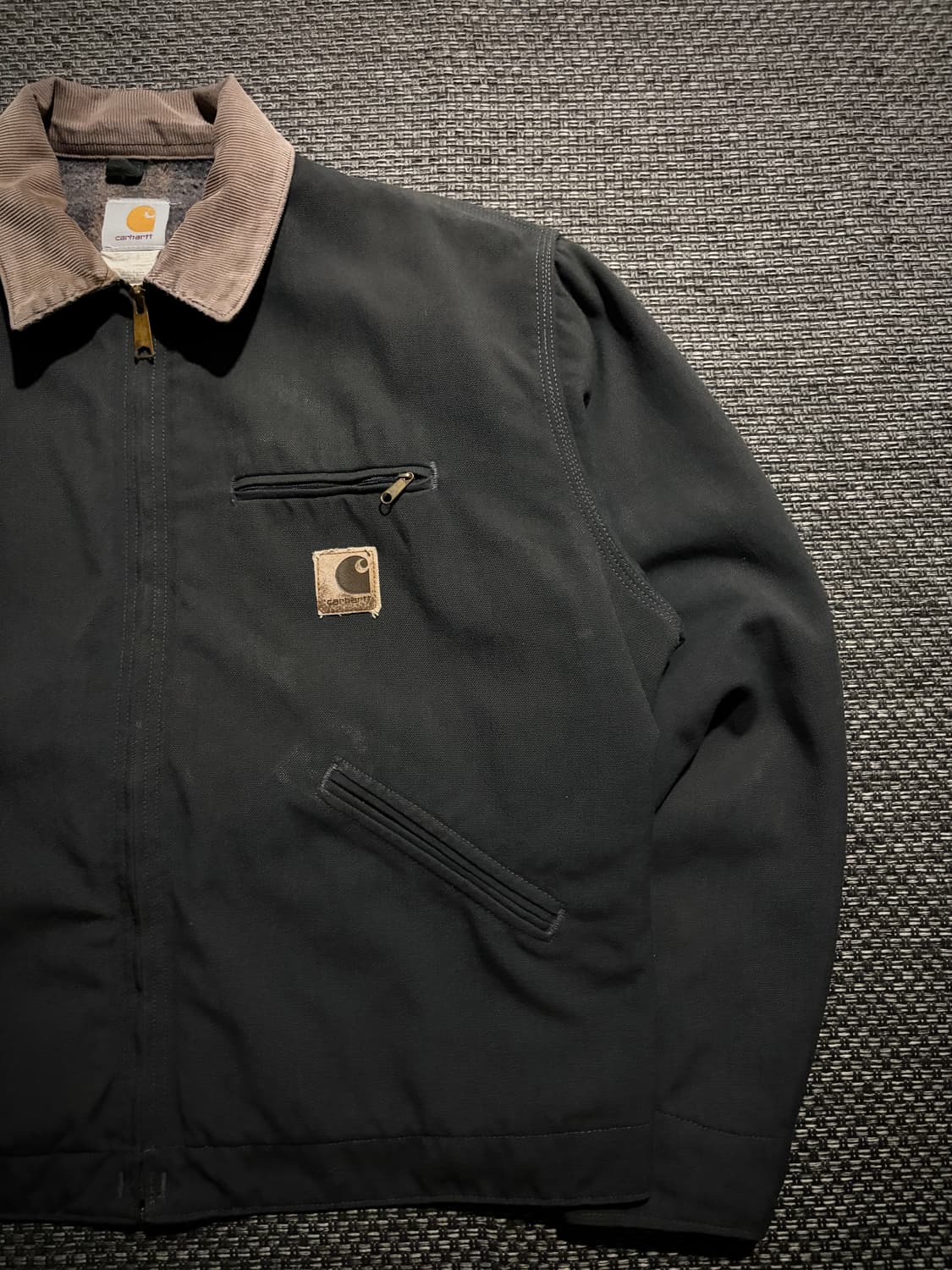 칼하트 디트로이트 J128 CHR 차콜 XL/R USA🇺🇸 상품이미지3