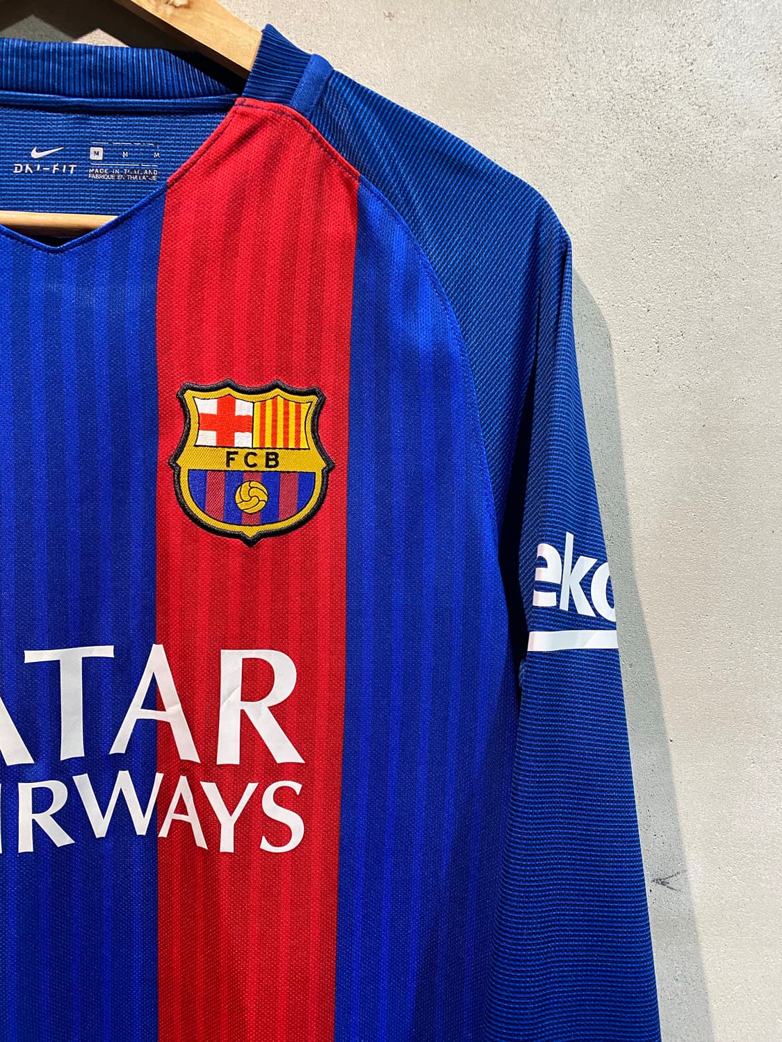 16-17 바르셀로나 메시 긴팔 홈 유니폼 상품이미지3