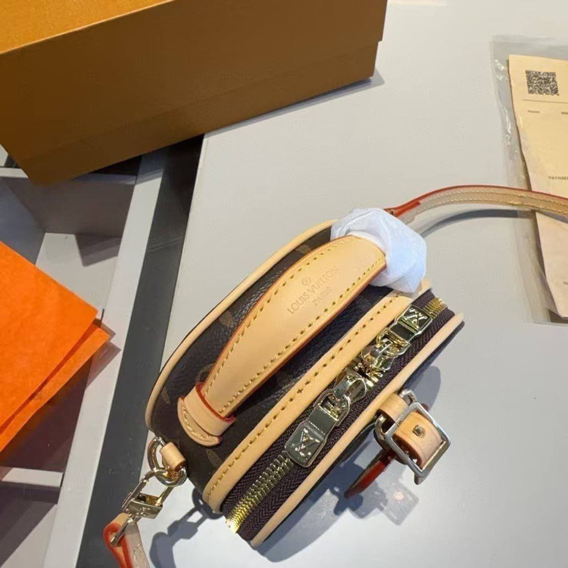 루이비통(Louis Vuitton) 미니 부아뜨 샤포 백 상품이미지4