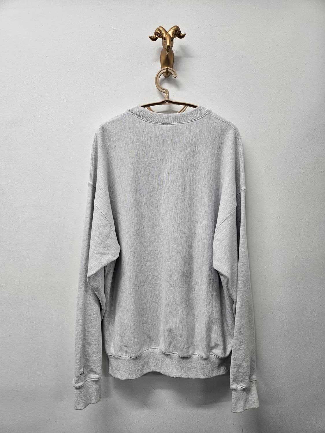 아웃스탠딩 스웻 navy 맨투맨 상품이미지2