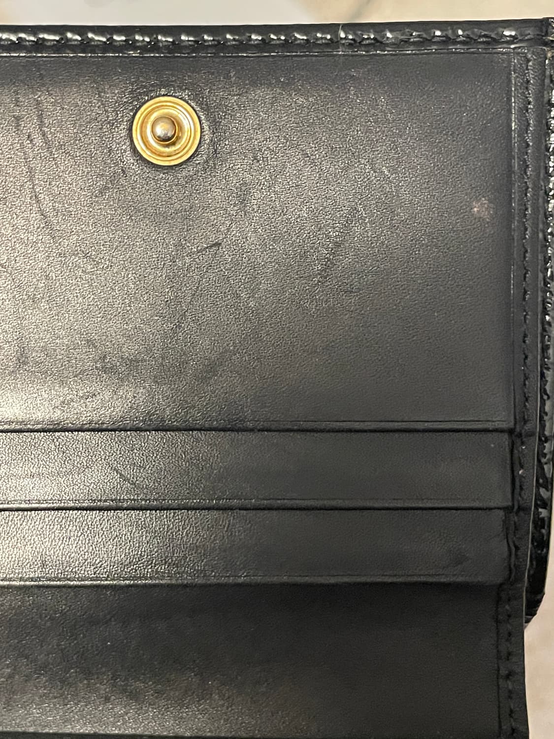 YSL 입생로랑 블랙 유광 반지갑 상품이미지3