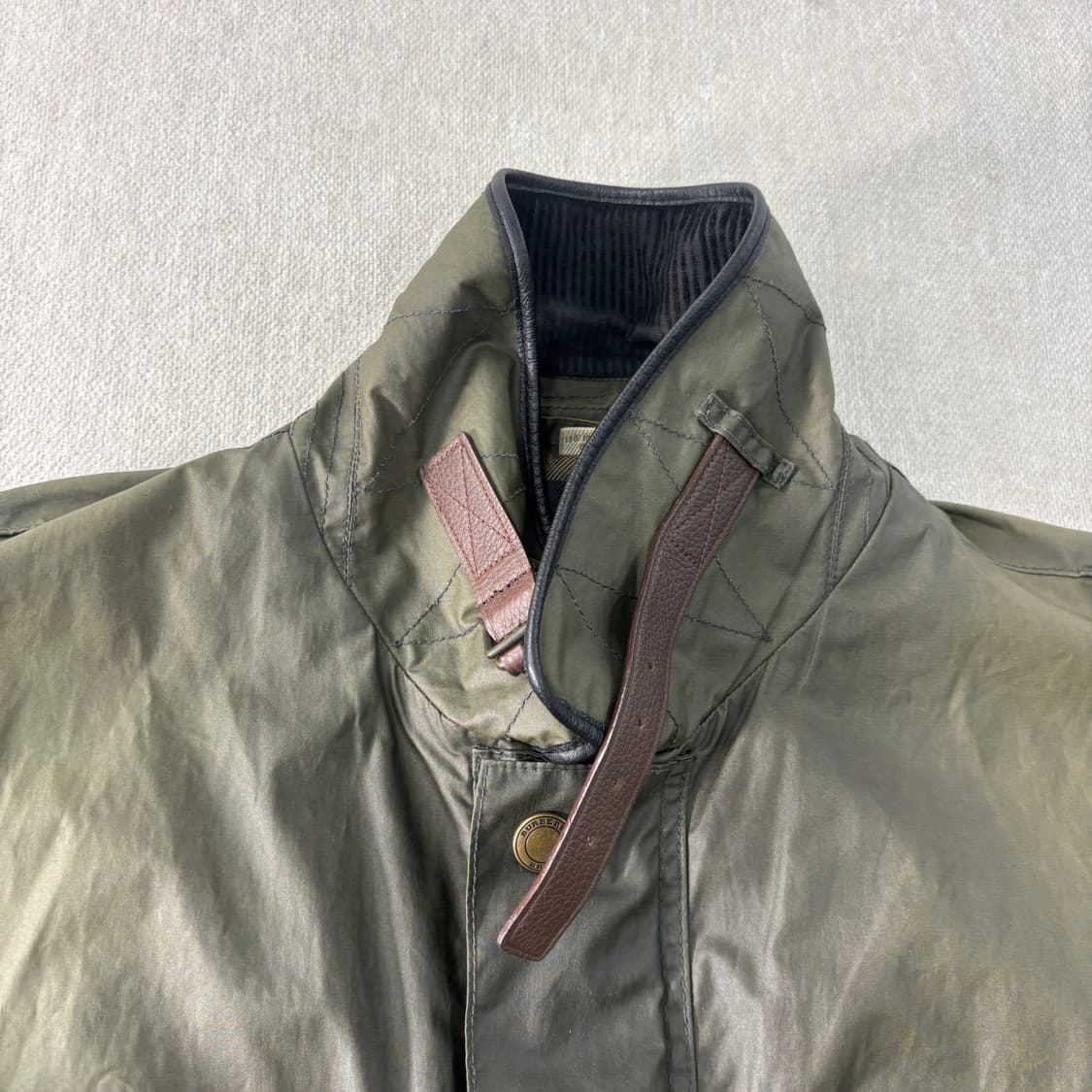 100 버버리 브릿 올리브 왁스 자켓  상품이미지4