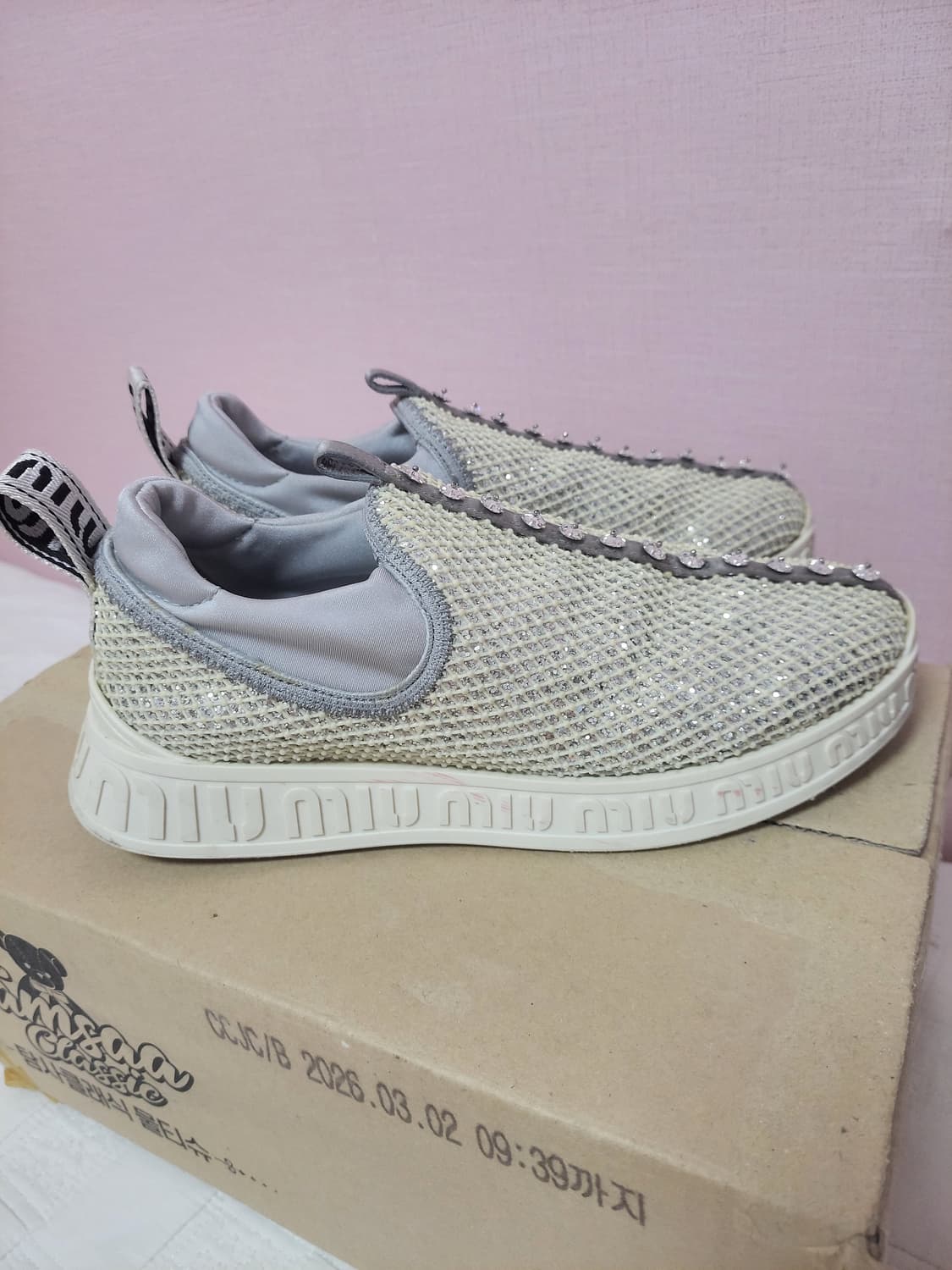 정품)급처상태좋음!미우미우 쥬얼 크리스탈 실버 슬립온 스니커즈 공주운동화 상품이미지9