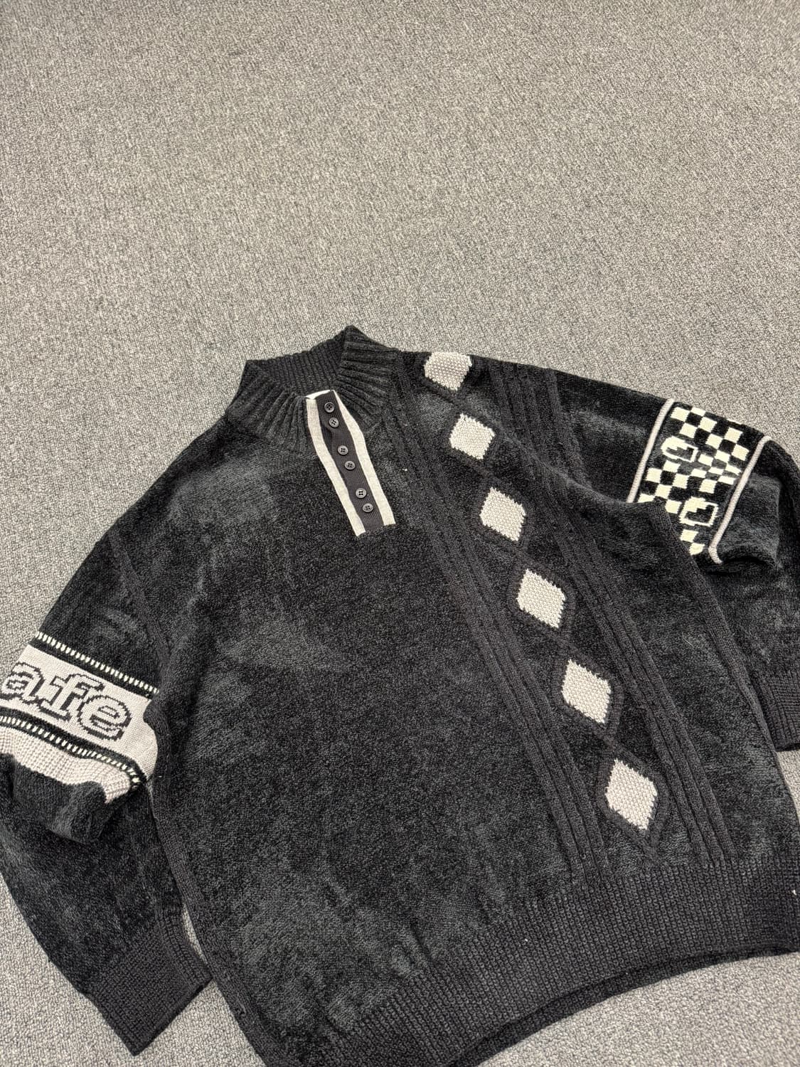 OS)Santa fe 빈티지 패턴 하프버튼 니트 상품이미지5