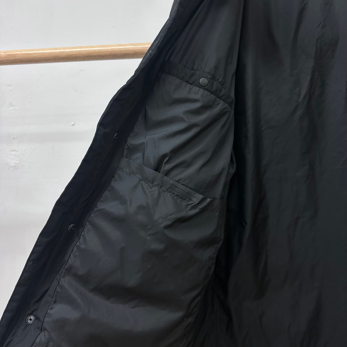 UNIQLO 유니클로 블랙 다운 롱패딩 점퍼 L사이즈 J26 상품이미지9