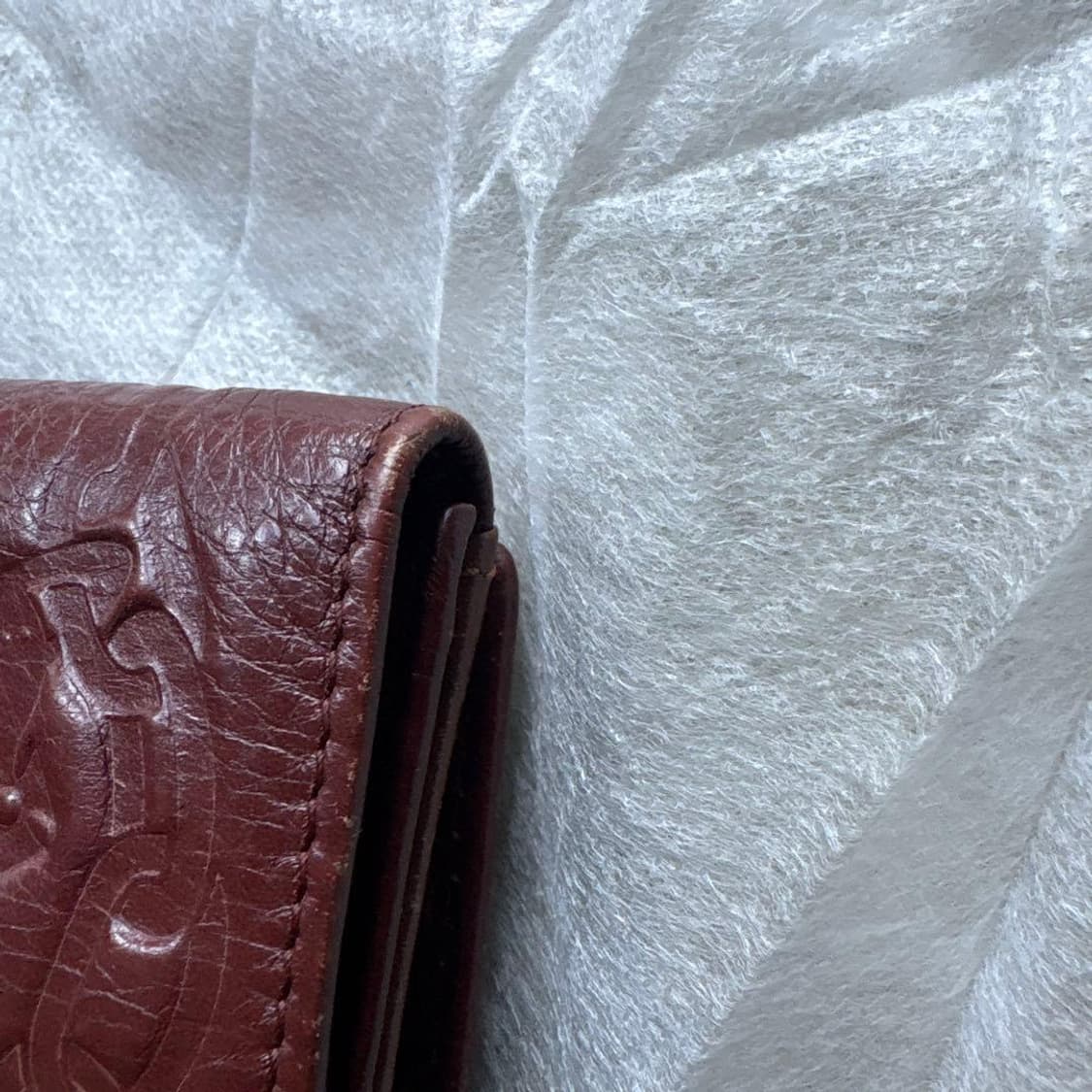 비비안 웨스트우드 ob엠보싱 패턴 레더 지갑 상품이미지3