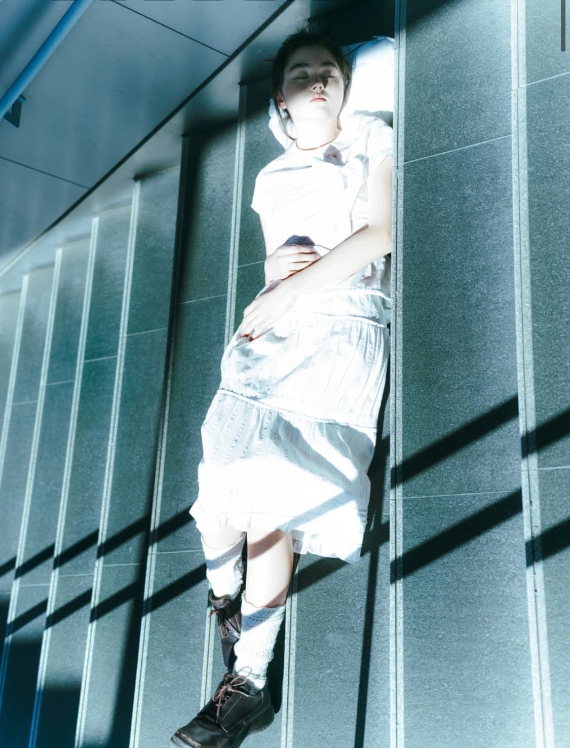 COYSEIO 셔링 미디 스커트 화이트 1 사이즈 상품이미지3