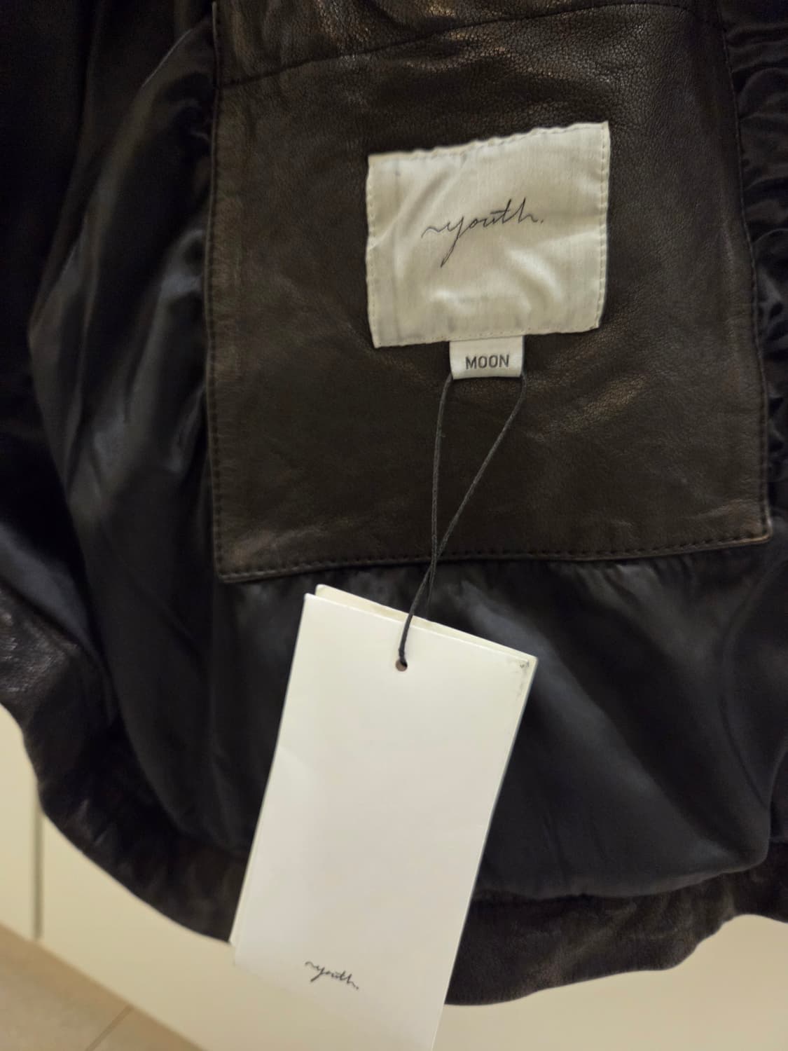 새상품_[M]유스(youth) 워싱 레더 피코트 블랙 M사이즈 상품이미지9