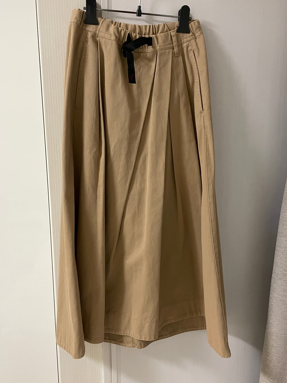 그라미치 테일컷 스커트 상품이미지2