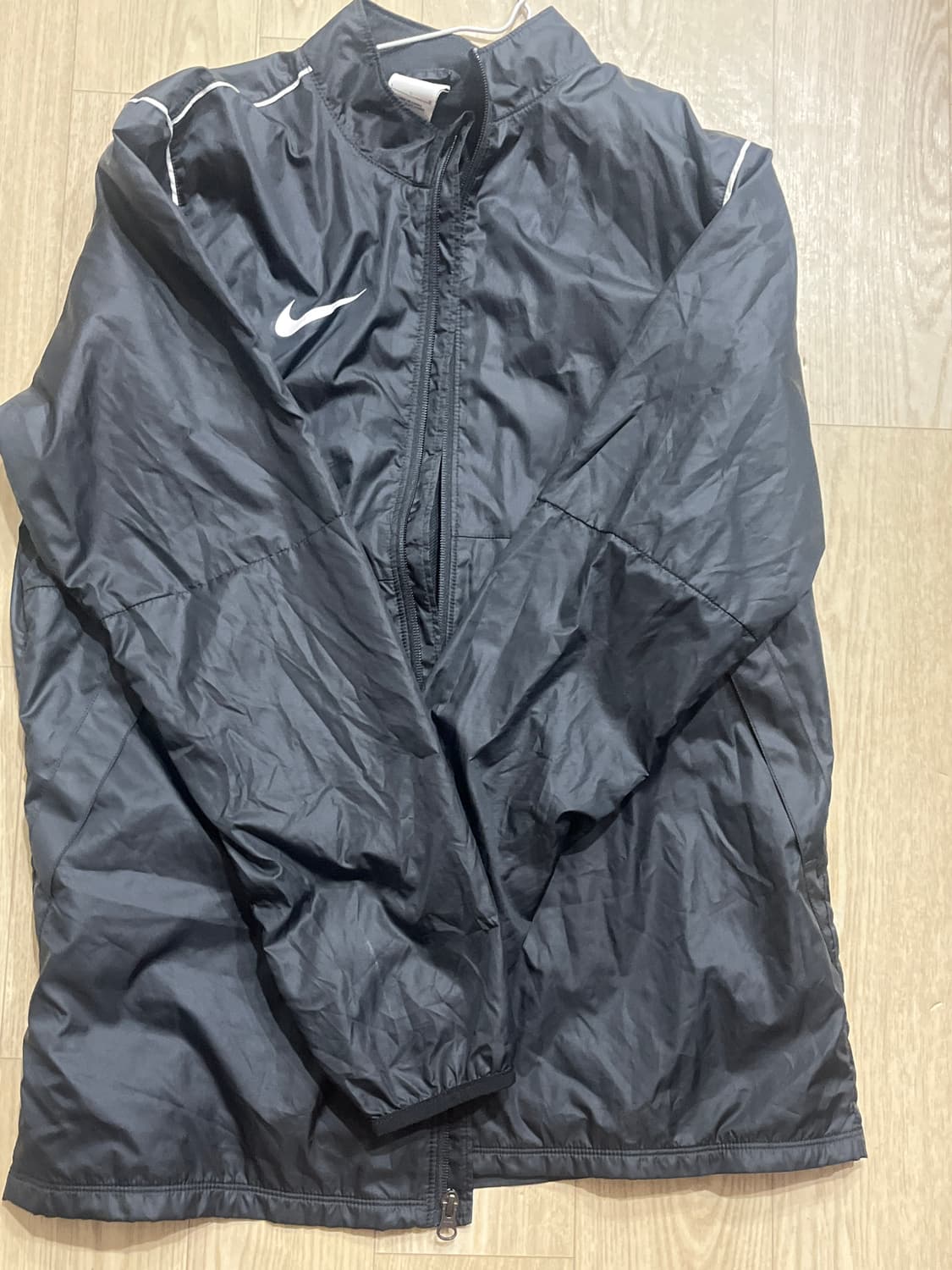 나이키 바람막이 상품이미지1