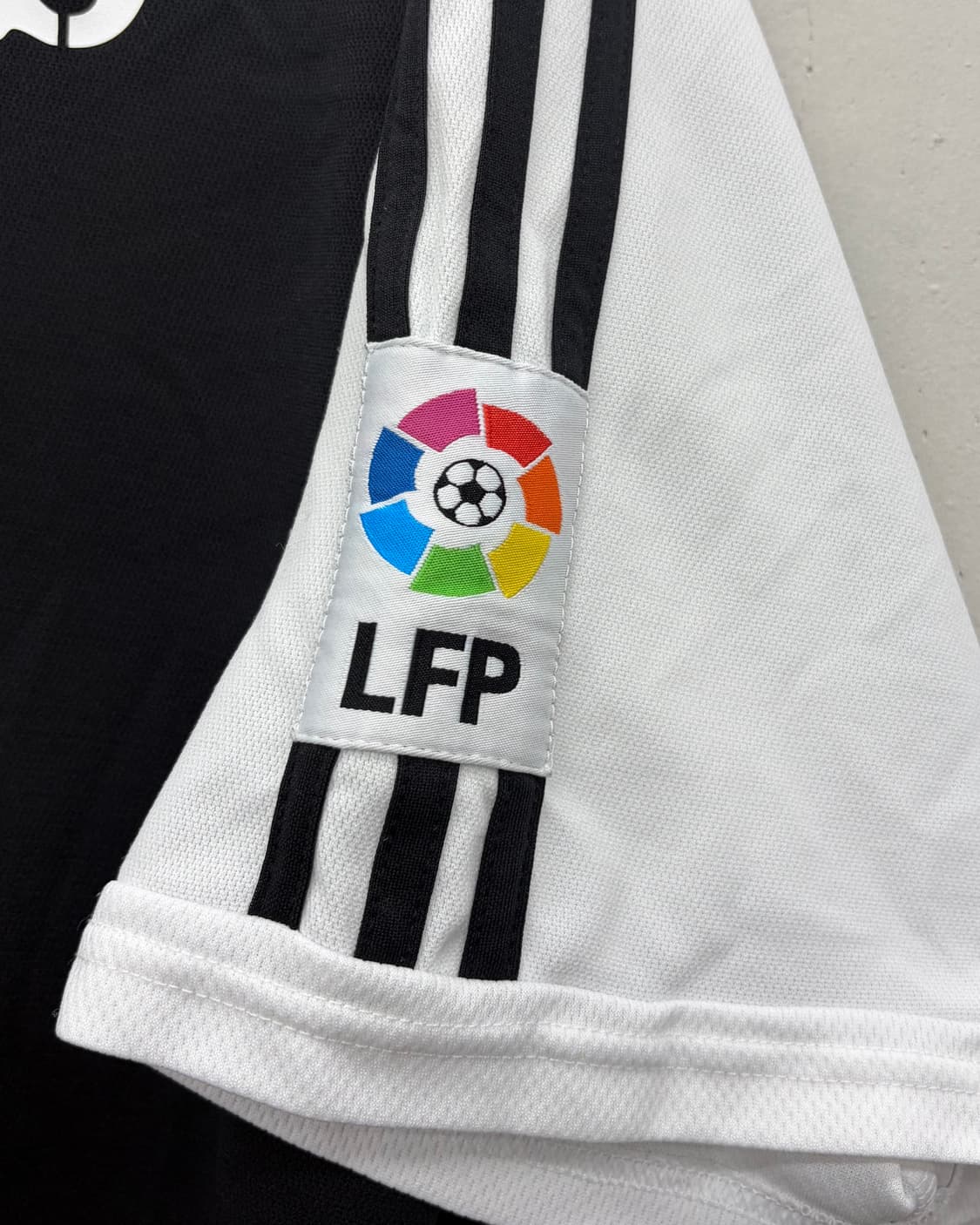 아디다스 01-02 레알 마드리드 어웨이 리그킷 호베르투 카를루스 상품이미지5