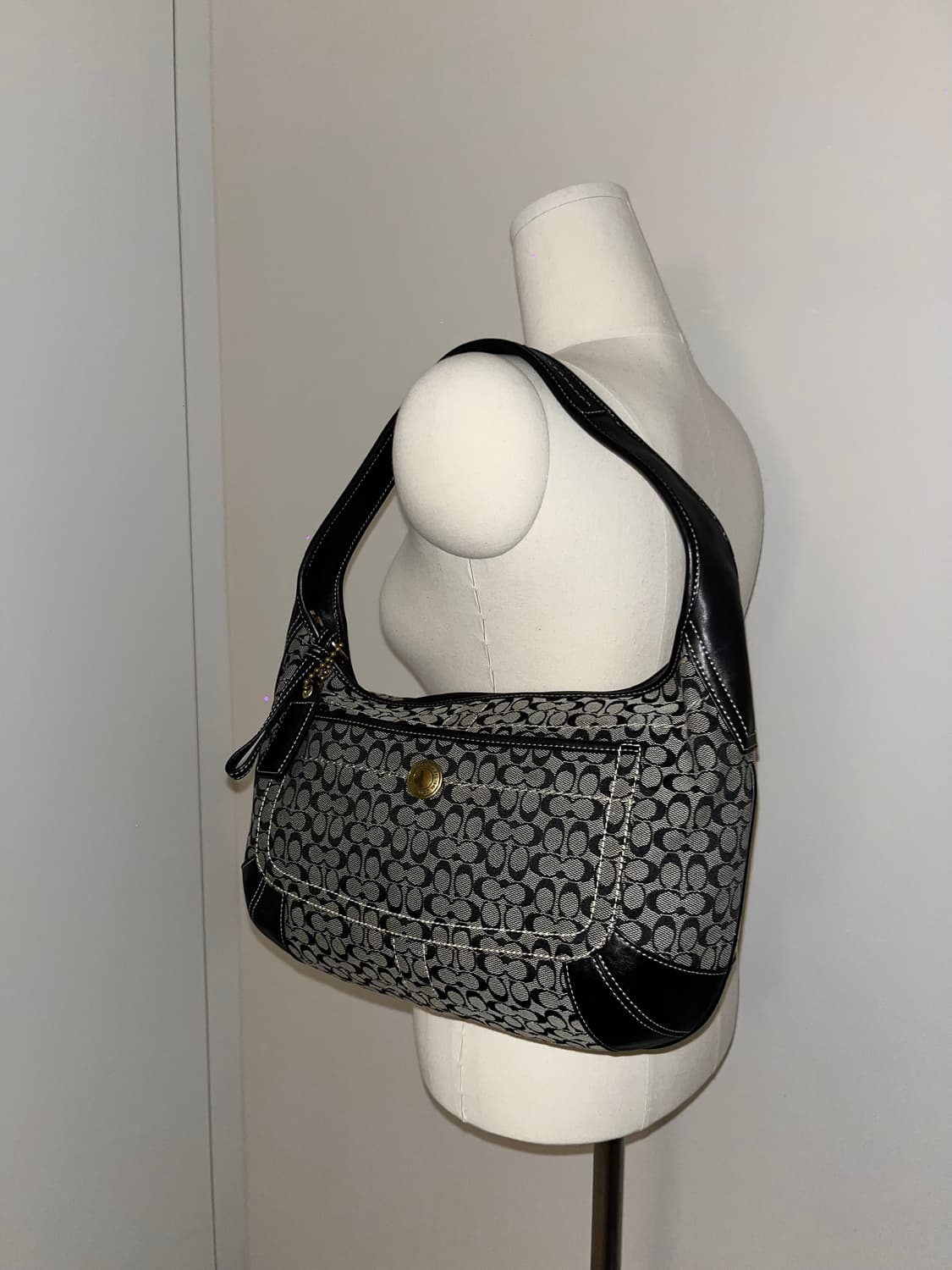 📦 Coach black basic Shoulder Bag 상품이미지2