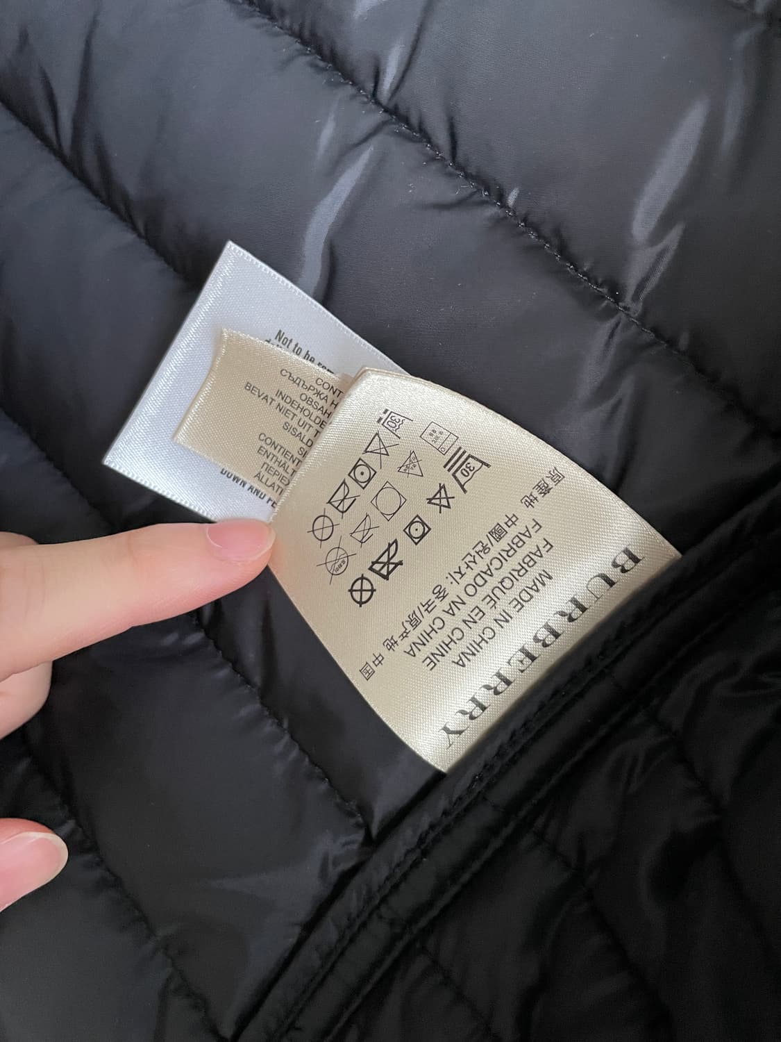 버버리 브릿 여성 블랙 경량패딩 캐주얼 점퍼 상품이미지9