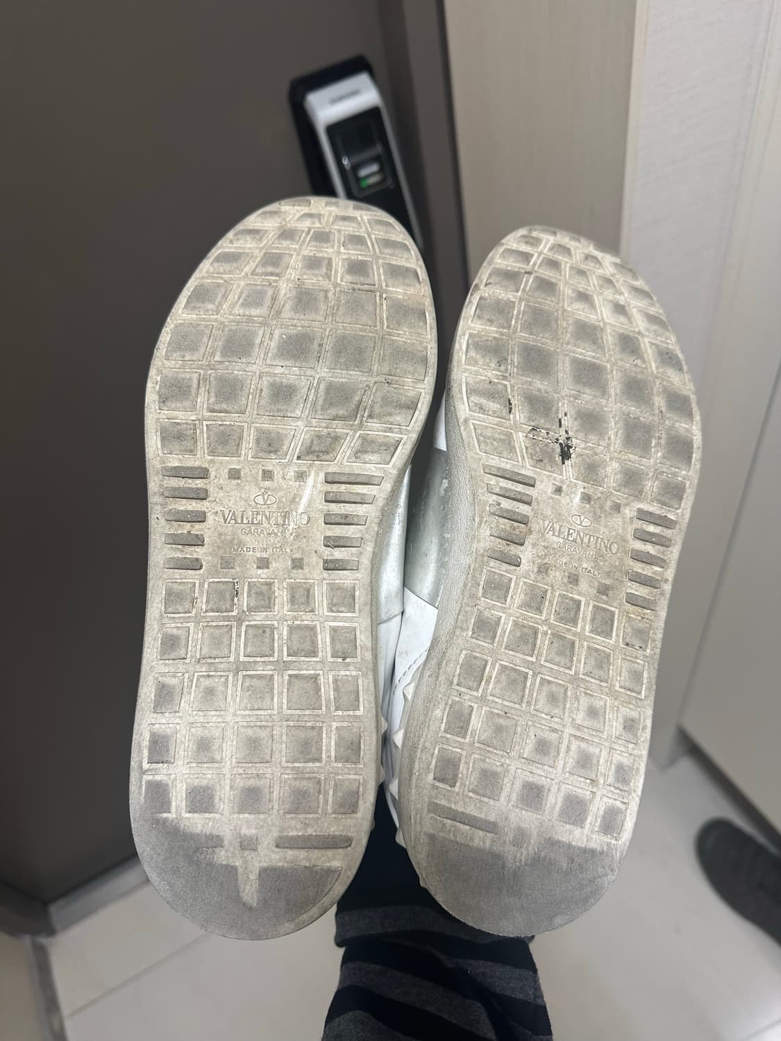 발렌티노 스니커즈 상품이미지2