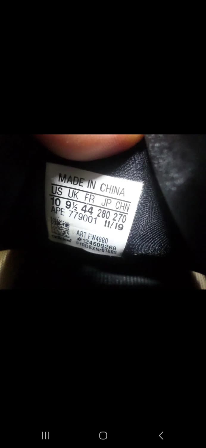 아디다스 이지부스트 700 아자엘  상품이미지5