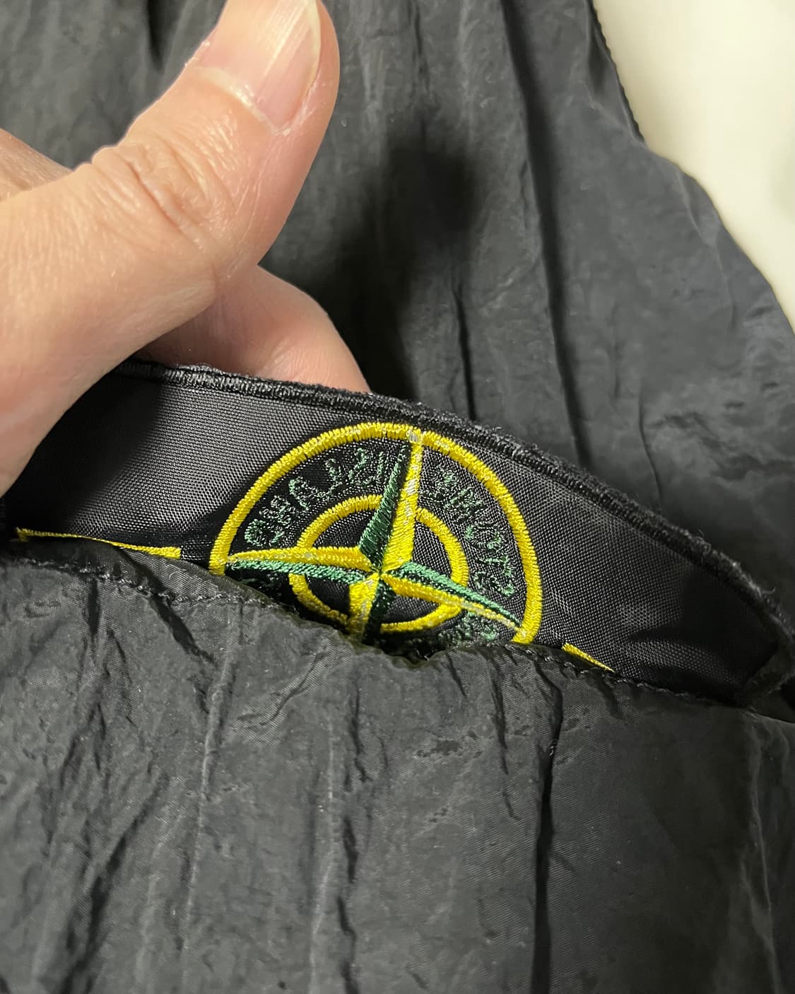 스톤아일랜드 나일론 오버셔츠 s사이즈 판매합니다! 상품이미지6