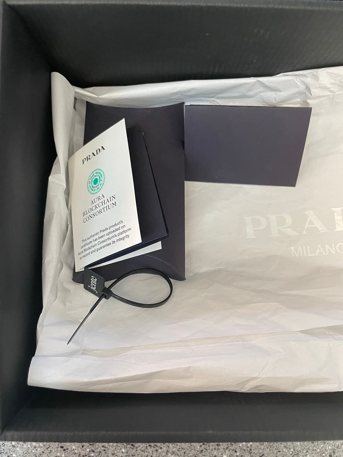 프라다 컬랩스 스니커즈 7.5 상품이미지6