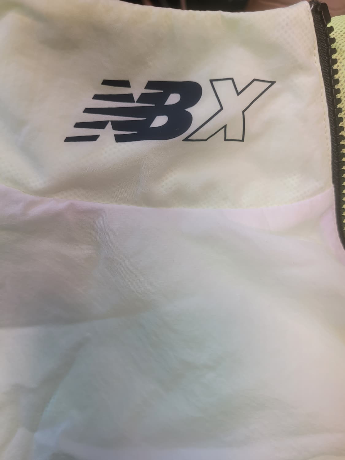 새상품 뉴발란스 NBX 바람막이 2XL 형광 상품이미지6