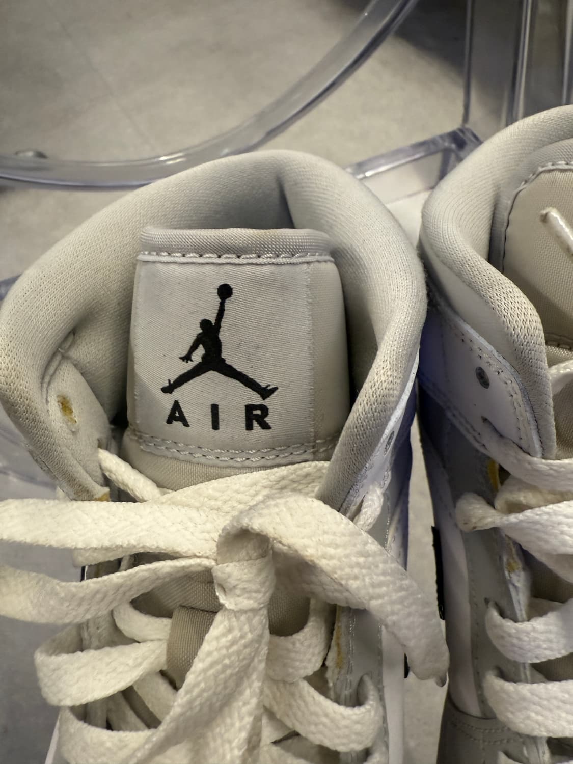 나이키 조던 1 미드 그레이 포그 245  상품이미지6