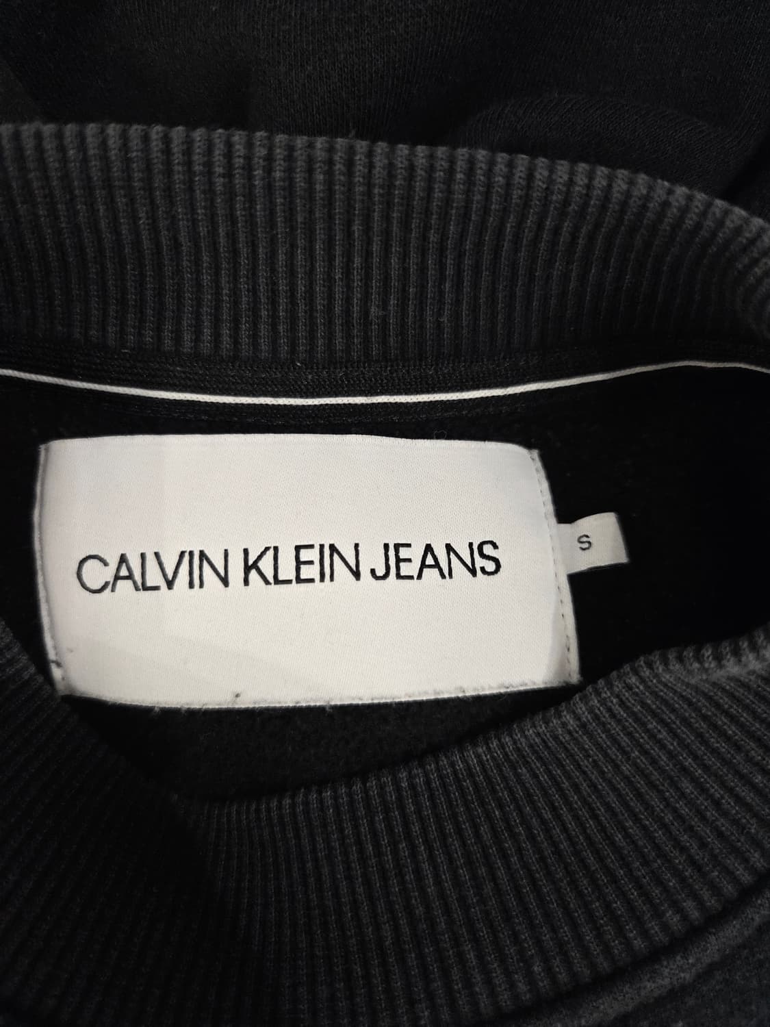 캘빈클라인 진 빅로고 레터링 맨투맨 상품이미지7