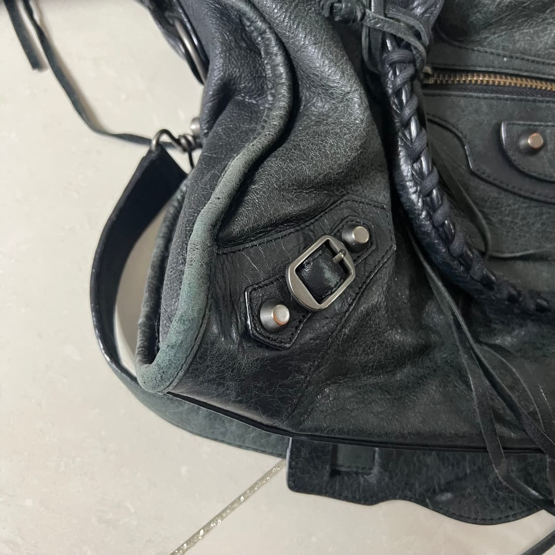 발렌시아가 모터백 가방 블랙  상품이미지7