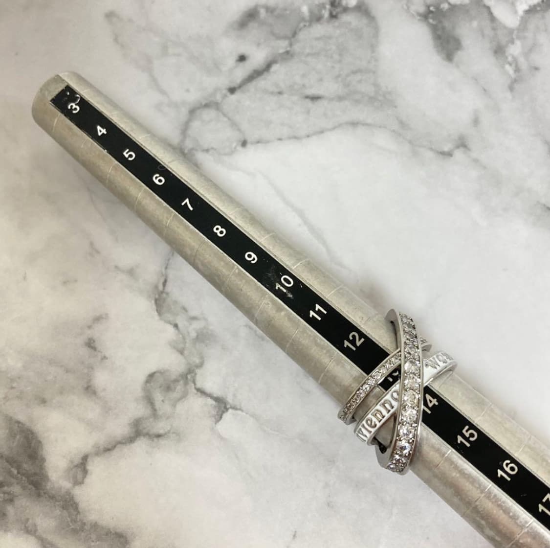 비비안 웨스트우드 아카이브 화이트 레터링 로고 각인 3단 레이어 링 반지 상품이미지5