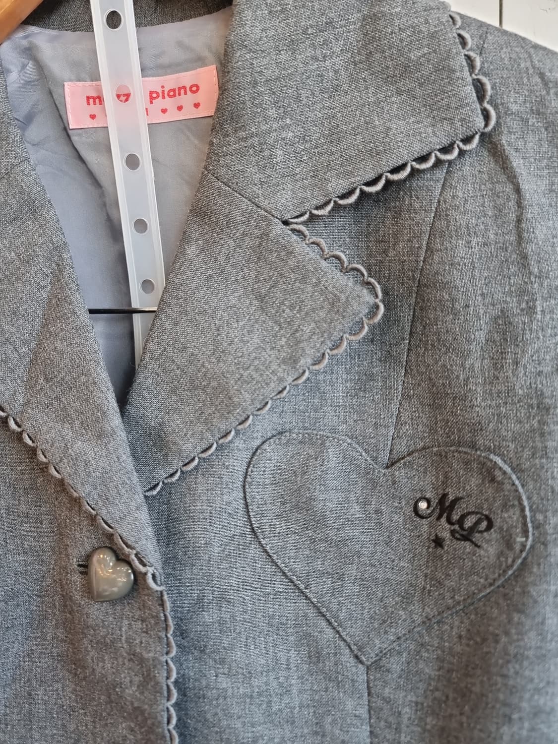 (mezzo piano/메조피아노) 그레이 하트버튼 포멀 셋업 세트 상품이미지6