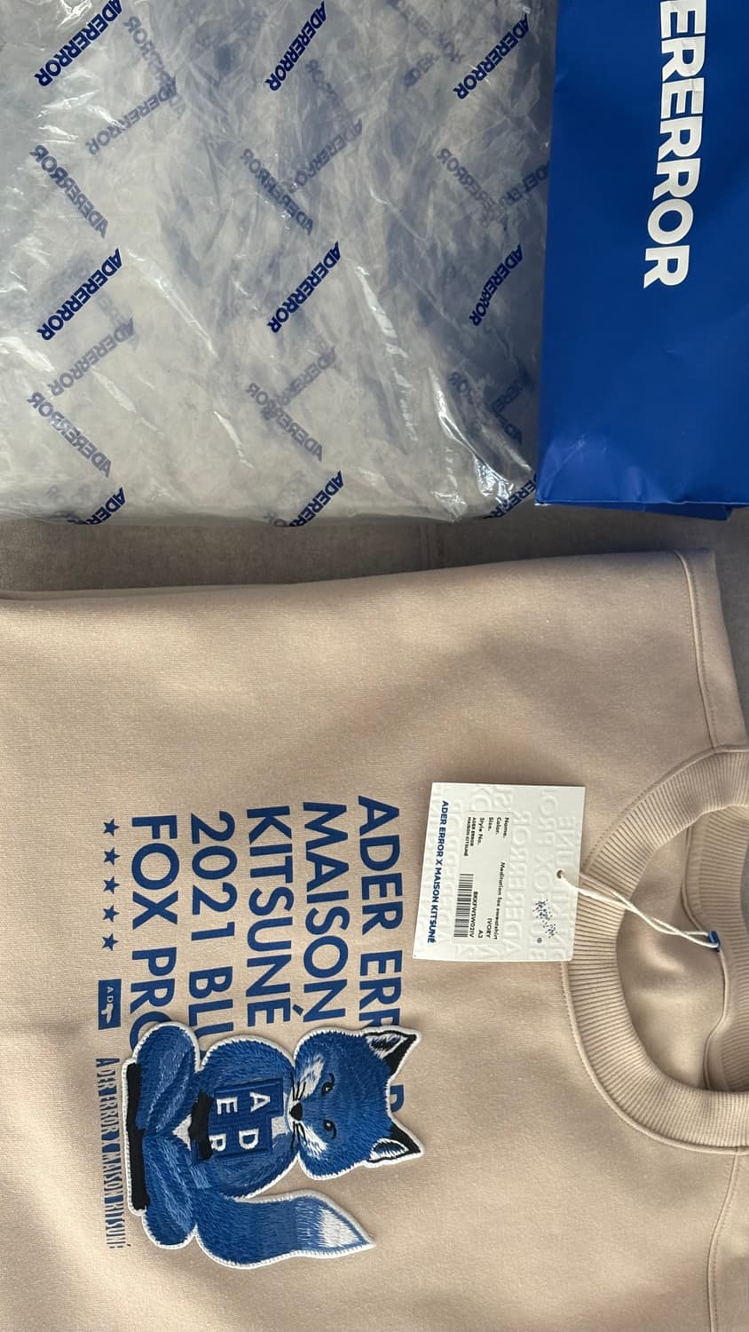 아더에러 메종키츠네 a3 맨투맨 상품이미지3