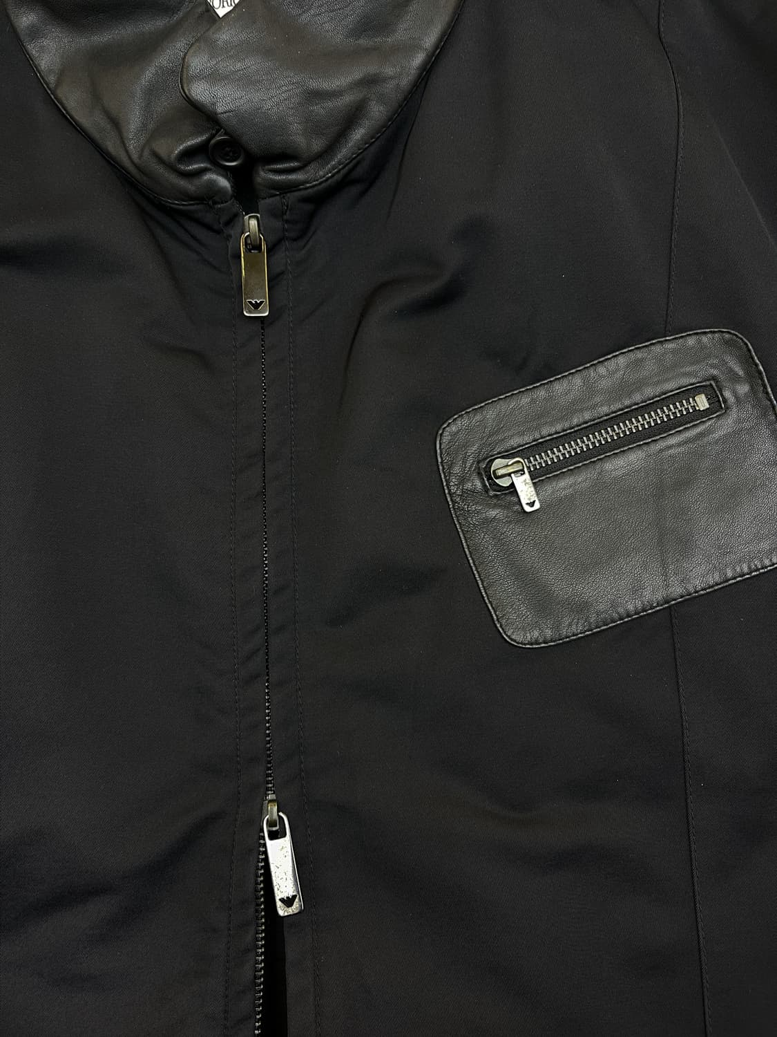 엠포리오 아르마니 투웨이 나일론 레더 넥 코트 상품이미지6