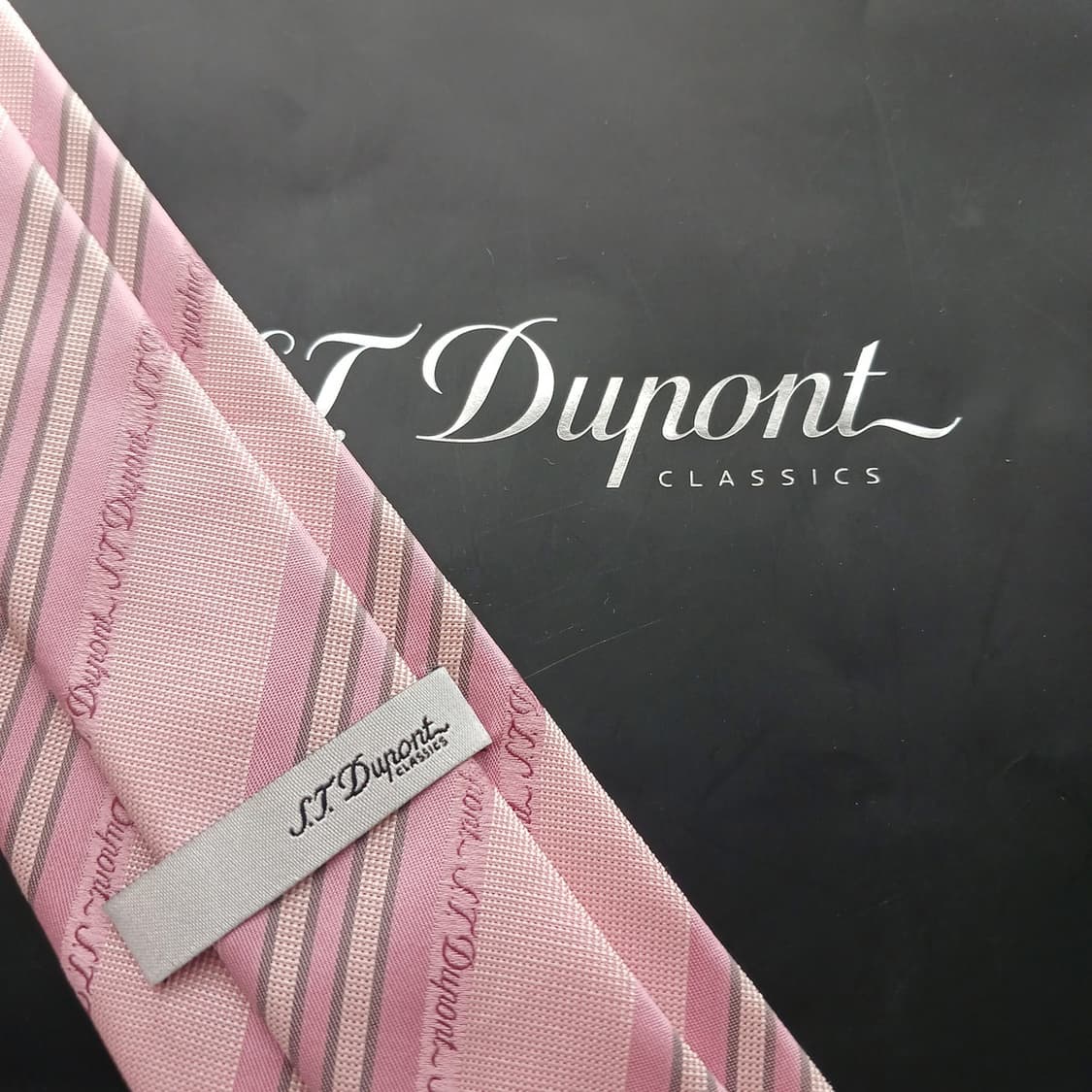 에스 티 듀퐁 실크 핑크 스트라이프 넥타이 8cm A+등급 A18775
 상품이미지5