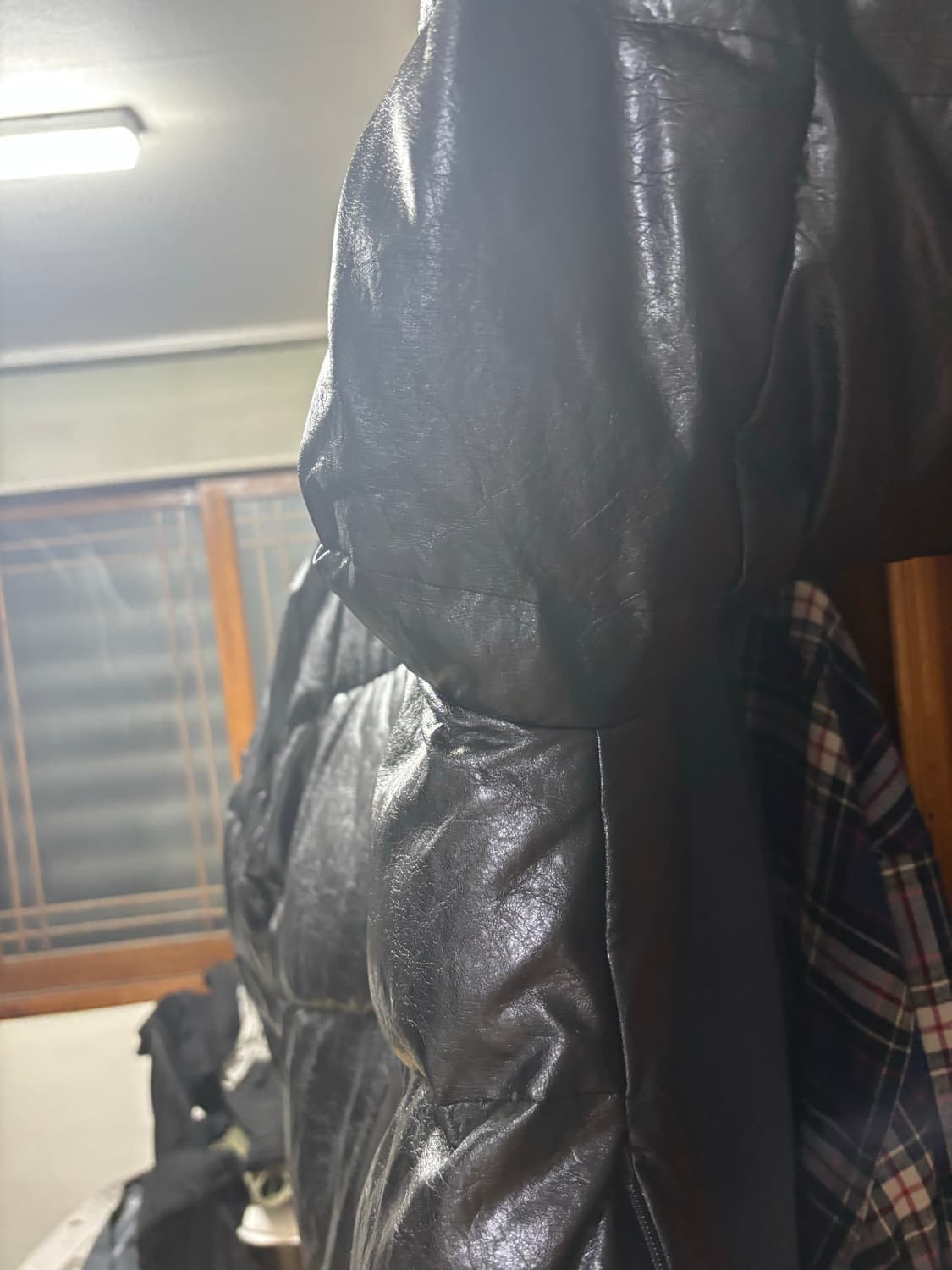 아모멘토 패딩 L 비건 레더 리버시블 상품이미지10