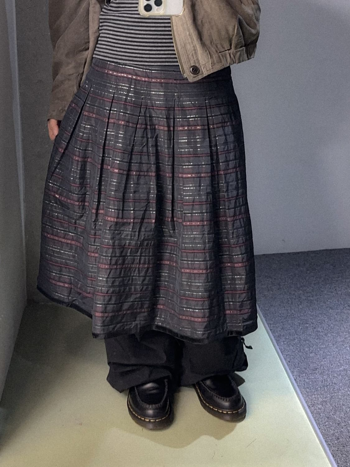 silver stripes pleats skirt 상품이미지2