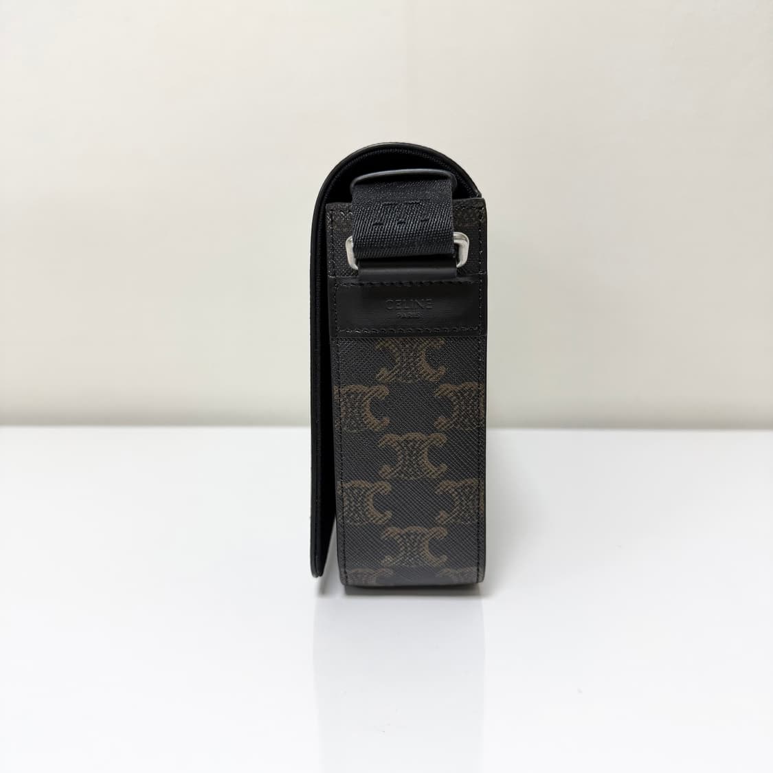 셀린느 트리오페 메신저백 상품이미지5
