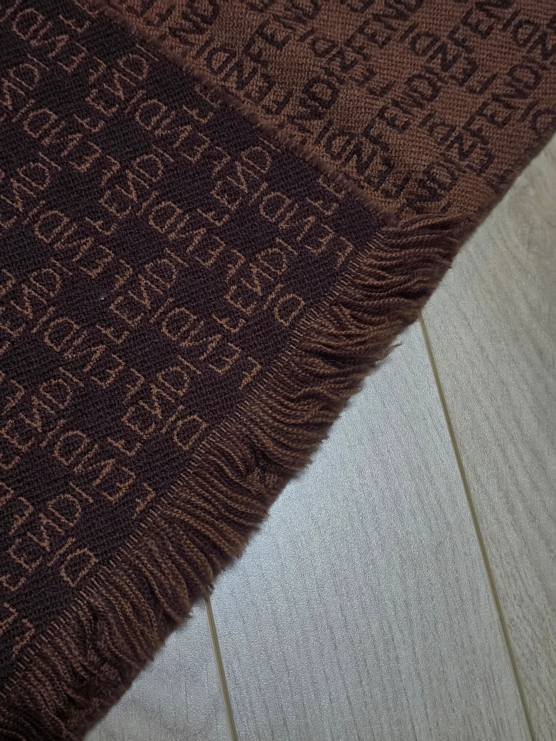 Fendi 펜디 리버시블 FF 로고 울 머플러  상품이미지4