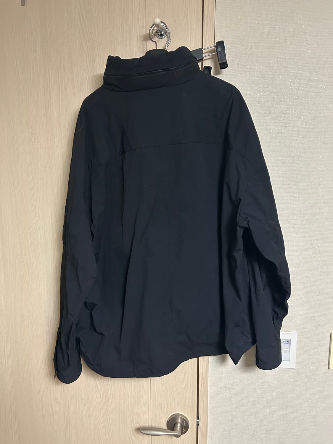 준지 23ss 쿼터집 히든후드 나일론 아노락 상품이미지2