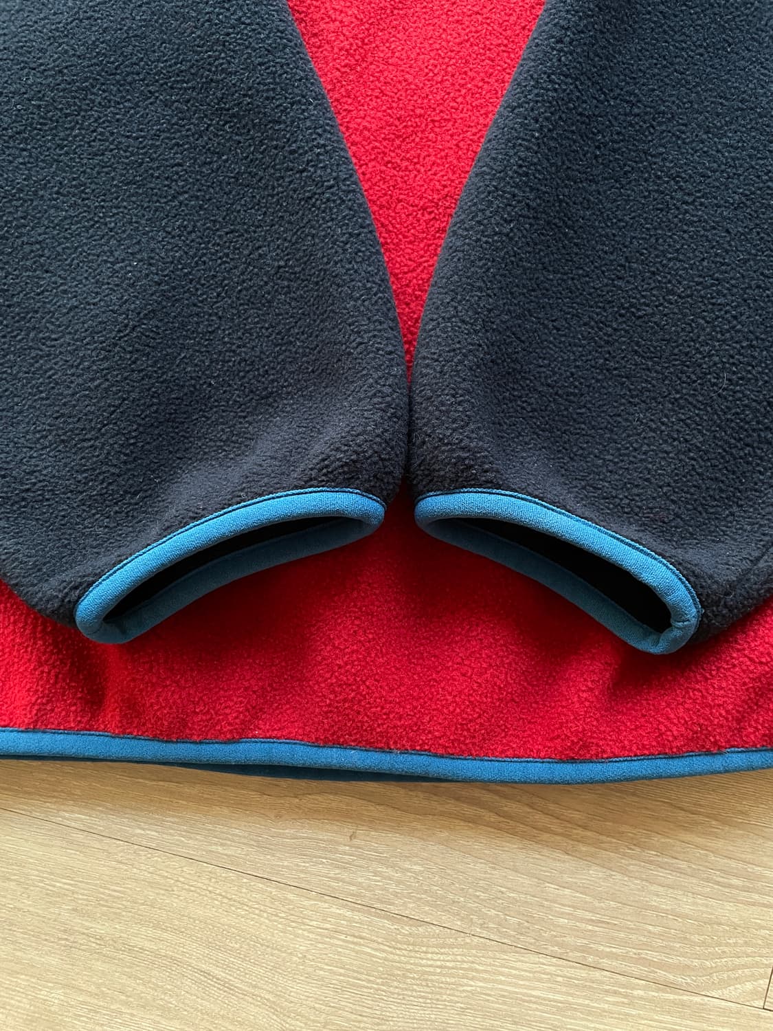 파타고니아 신칠라 레드 블루 플리스 상품이미지5