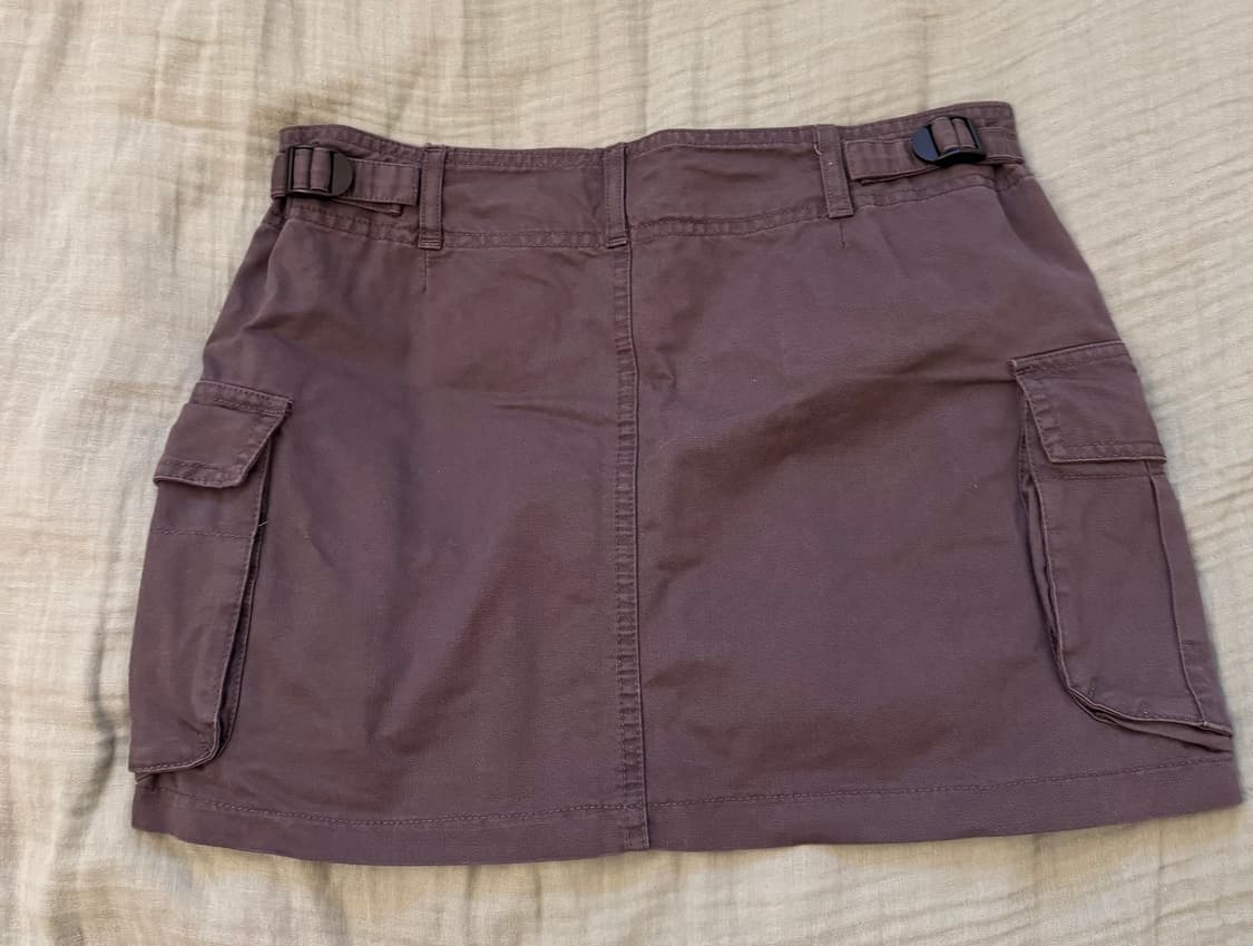 Brandy Melville cargo mini skirt 상품이미지5