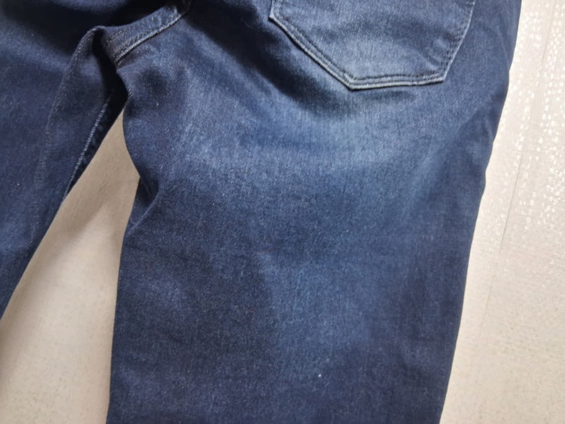 GUESS 게스 타이즈 레깅스 청바지 여성 25인치
 상품이미지6