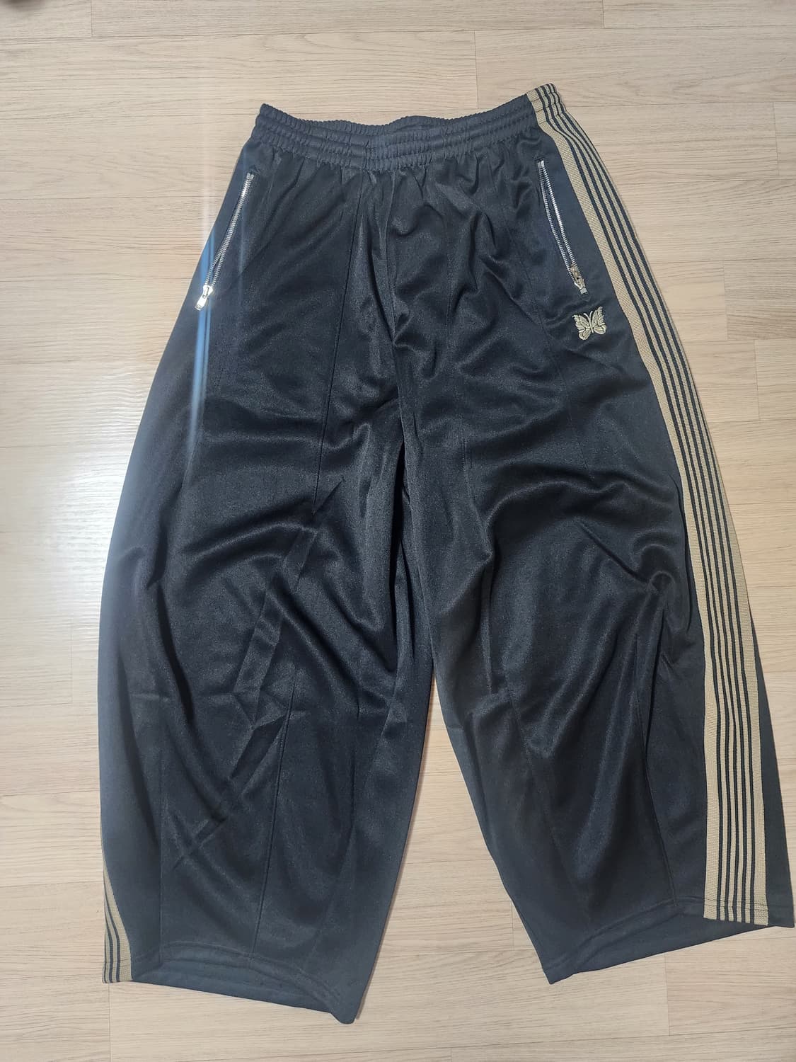 [S]니들스x누비안 HD 트랙 팬츠 상품이미지2