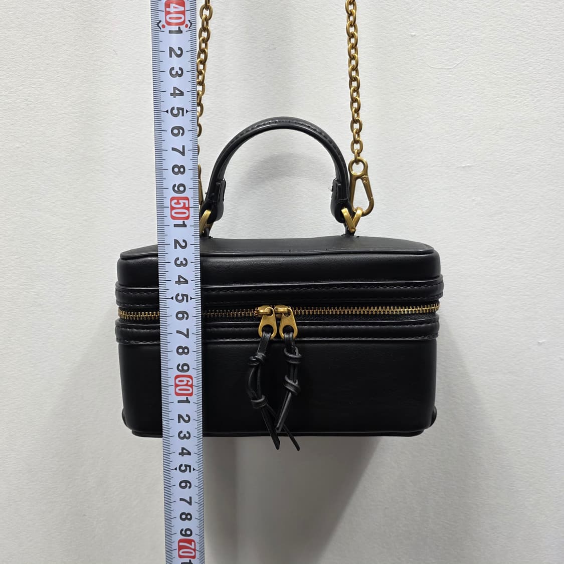 1812 자라 블랙 체인 미니 크로스백 가방 상품이미지4