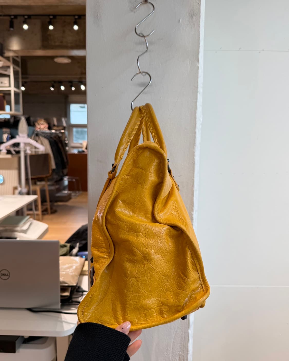 발렌시아가 옐로우 르 시티 모터백 상품이미지3