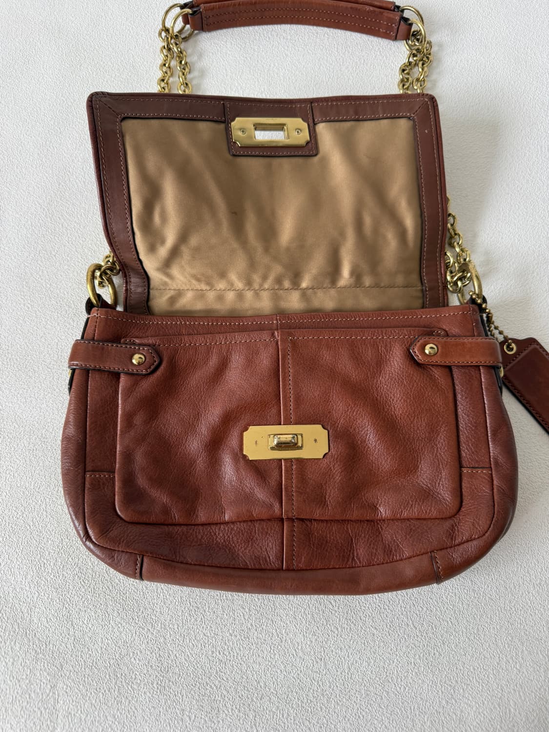 코치(COACH) 레더 체인 숄더백 상품이미지8