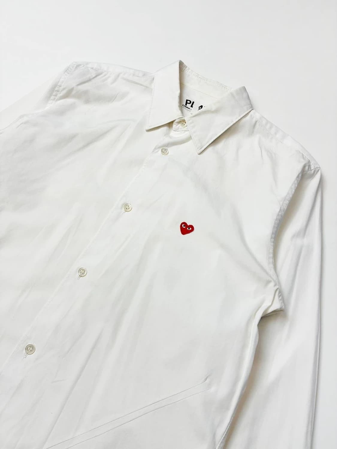 꼼데가르송 플레이 리틀 레드 하트 버튼 셔츠 PN5316 상품이미지2