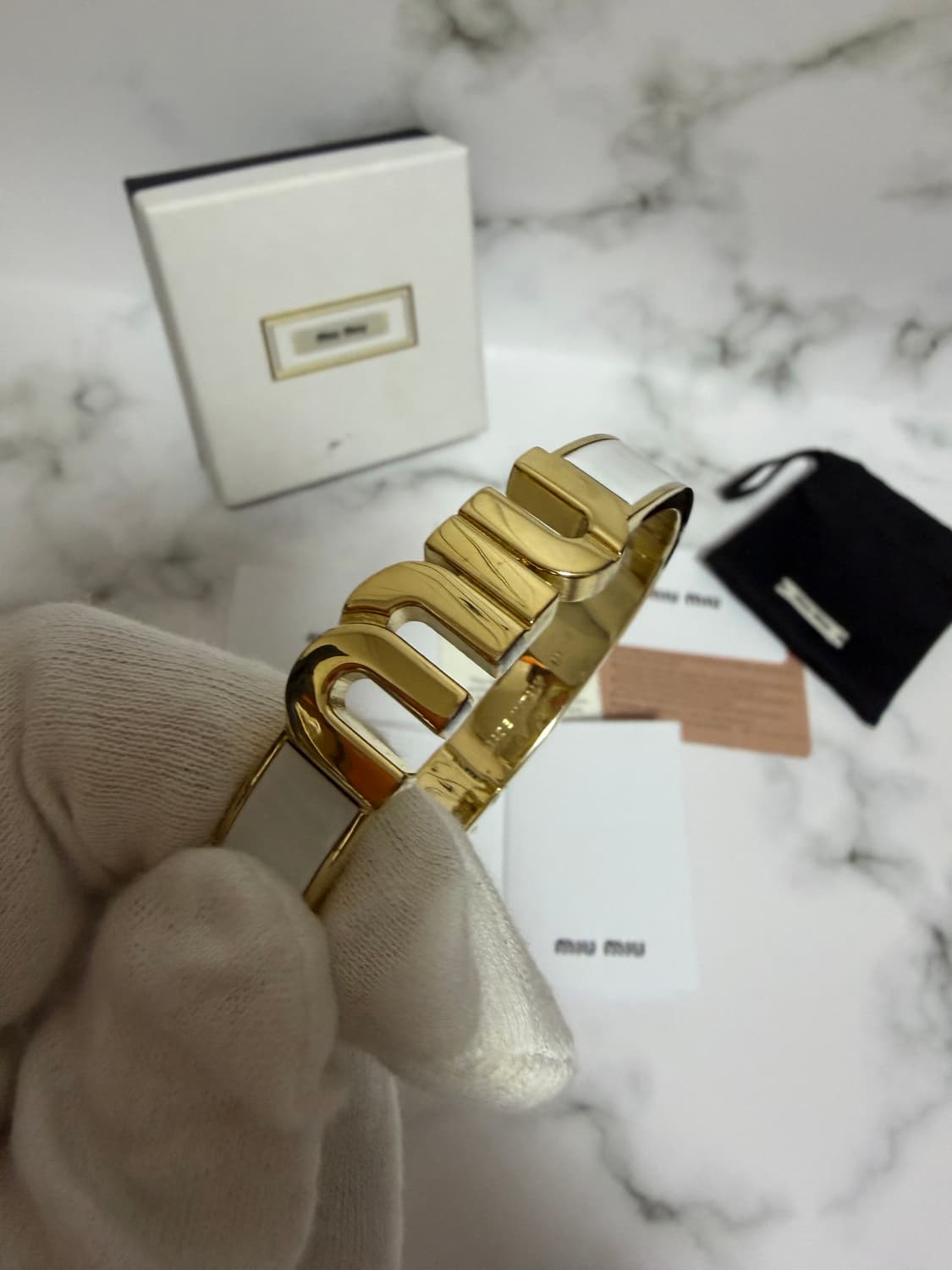 미우미우 에나멜 메탈 브레이슬릿 팔찌 상품이미지3