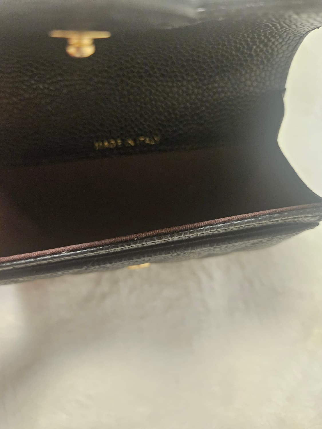 샤넬 캐비어 금장 카드지갑 블랙 상품이미지4