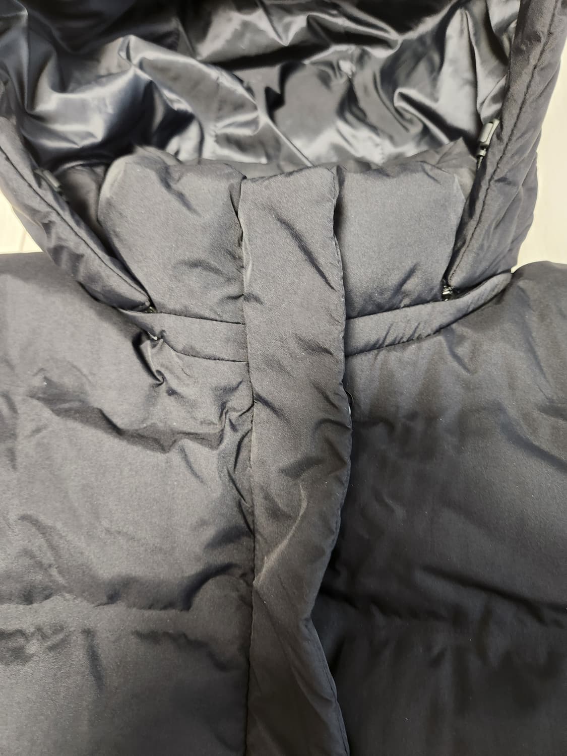 유니클로 덕다운 여성 롱패딩 사이즈L

지퍼 사용감 외에 오염하자없이 깨 상품이미지4