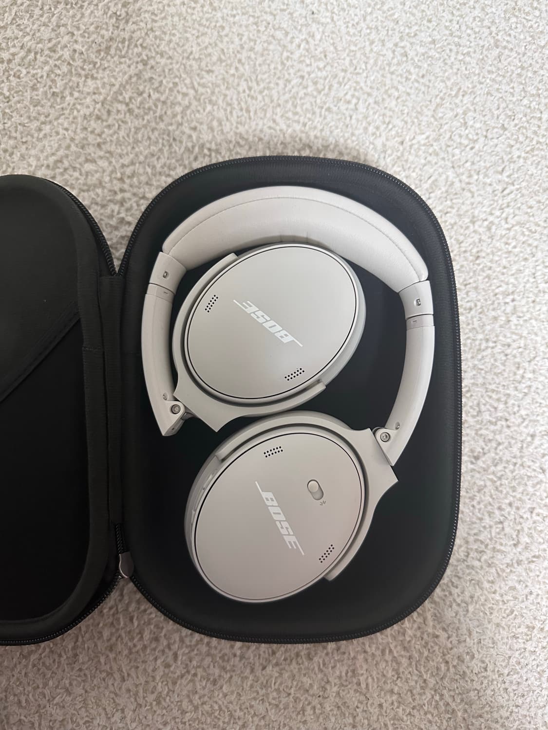 보스 QC45 화이트 스모크 노이즈캔슬링 헤드셋 상품이미지1